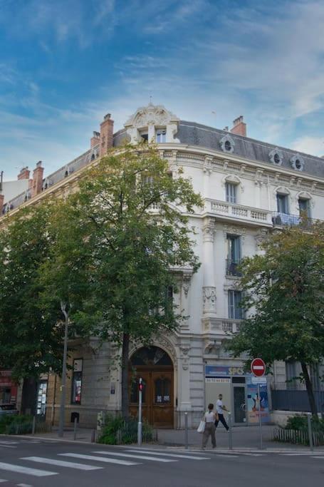 Tres Cosy, En Plein Centre-ville, Proximite Plage, Centre Apartment